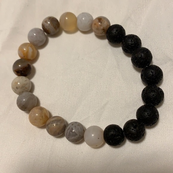 ✨ Bundle 2 for $12. Crystal Essential Oil Bracelet. - Picture 4 of 4
